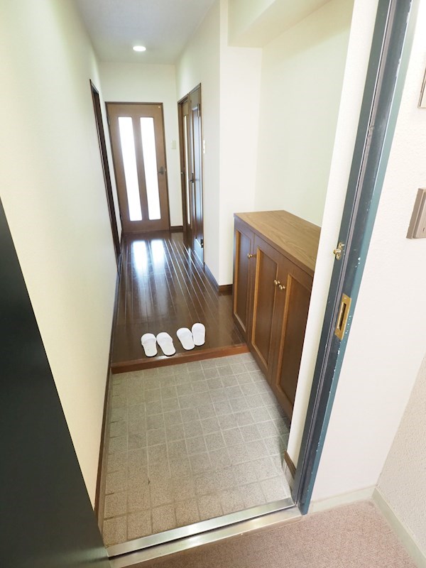 玄関　明るい玄関です