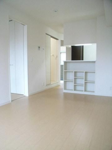 居室・リビング　11.5帖のリビングダイニングキッチン　カウンターキッチン