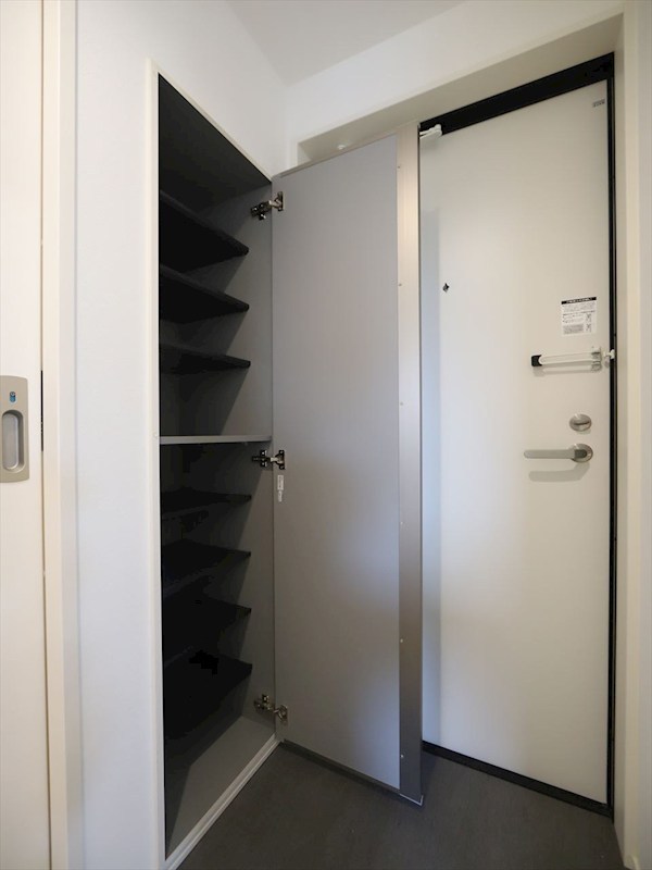 玄関　玄関　シューズボックス付　同仕様写真