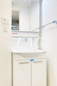 洗面設備　独立洗面台です。