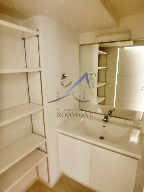 洗面設備　洗面台です。