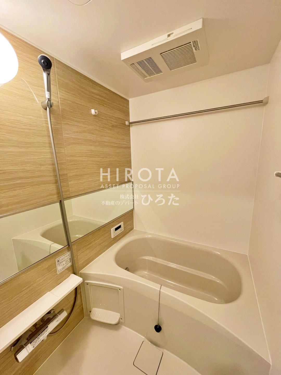 トイレ　※同仕様写真