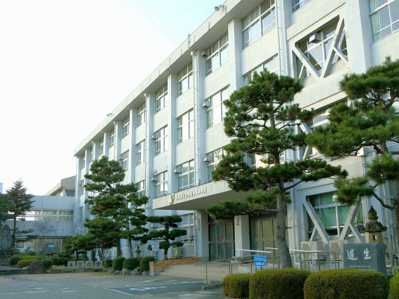 高校・高専　兵庫県立豊岡総合高校（高校・高専）まで741m