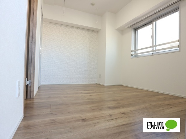 居室・リビング　フローリングのお部屋になります♪