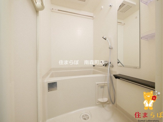 バス・シャワールーム　「見た目じゃなく、心に“しっくりくる”を大切に。」