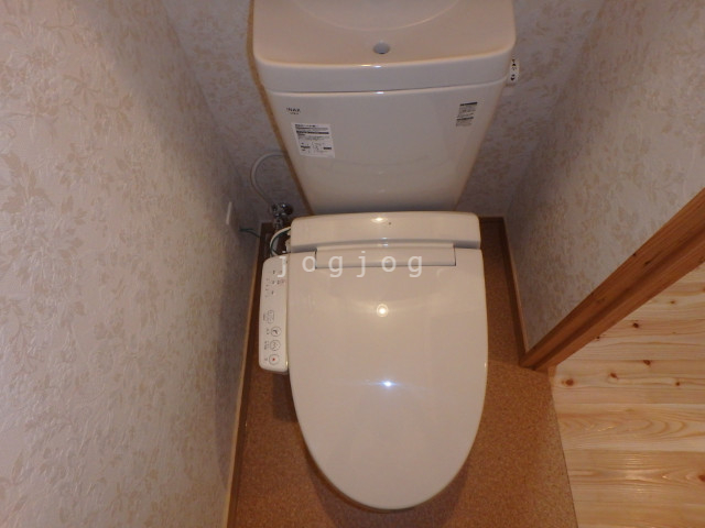 トイレ　温水洗浄便座