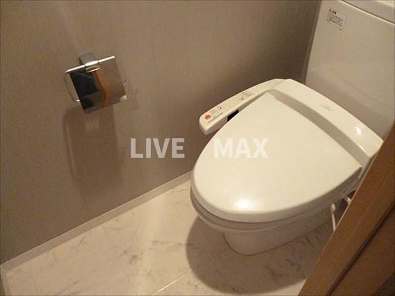 トイレ　弊社は全物件が仲介手数料半月分でご紹介可能です。