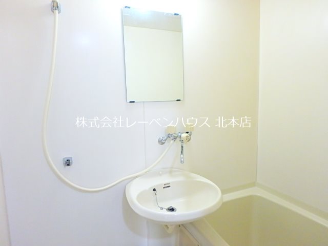 洗面設備　同物件別部屋参考写真