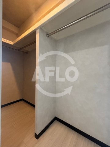 収納　リンクハウス北梅田　ウォークインクローゼット