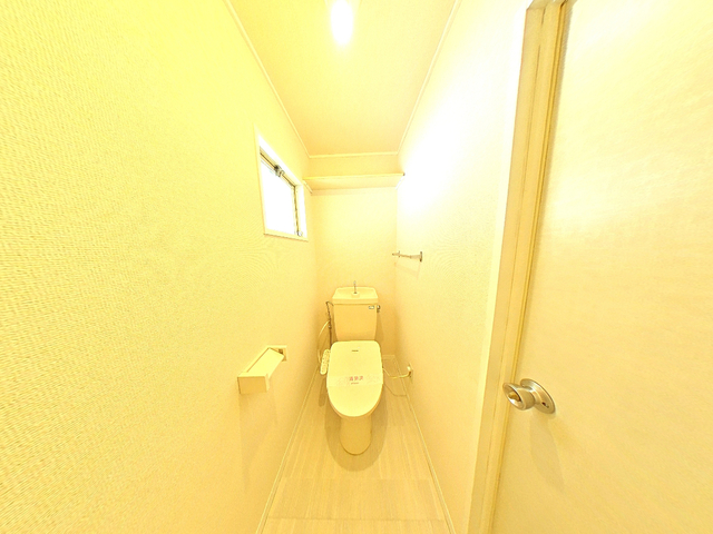 トイレ　温水洗浄便座のトイレ