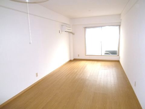 居室・リビング　別号室