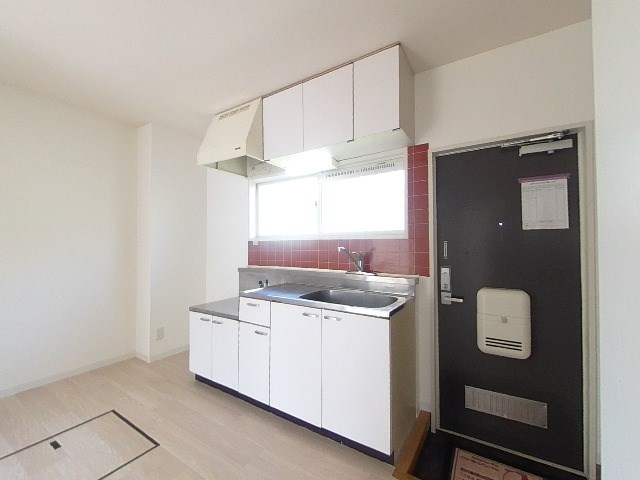 キッチン　お問い合わせは【048-776-5175】レーベンハウス上尾