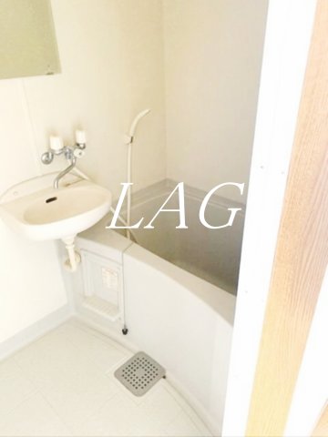 バス・シャワールーム　お風呂です。