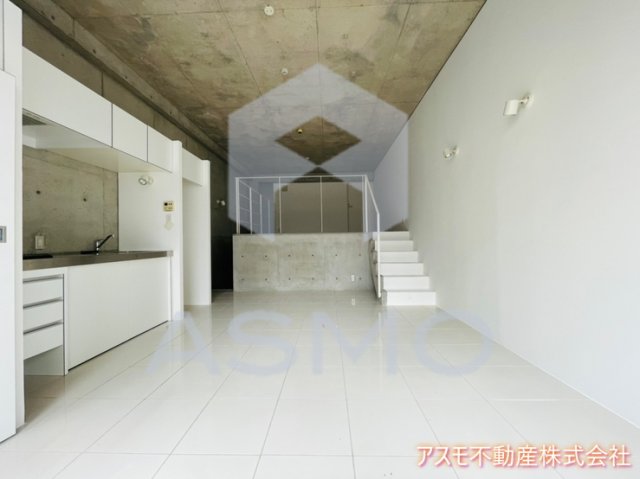 居室・リビング　※同物件　別間取り　参考写真