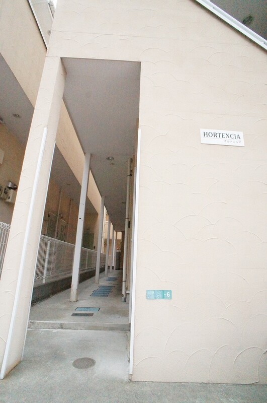 エントランス　清潔なエントランスです