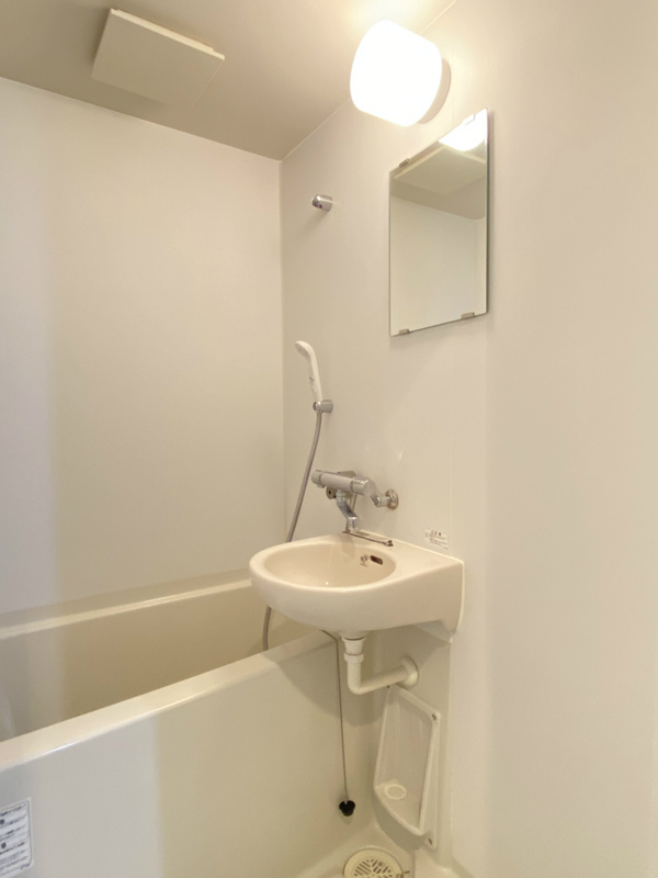 バス・シャワールーム　ゆったり過ごせるお風呂です