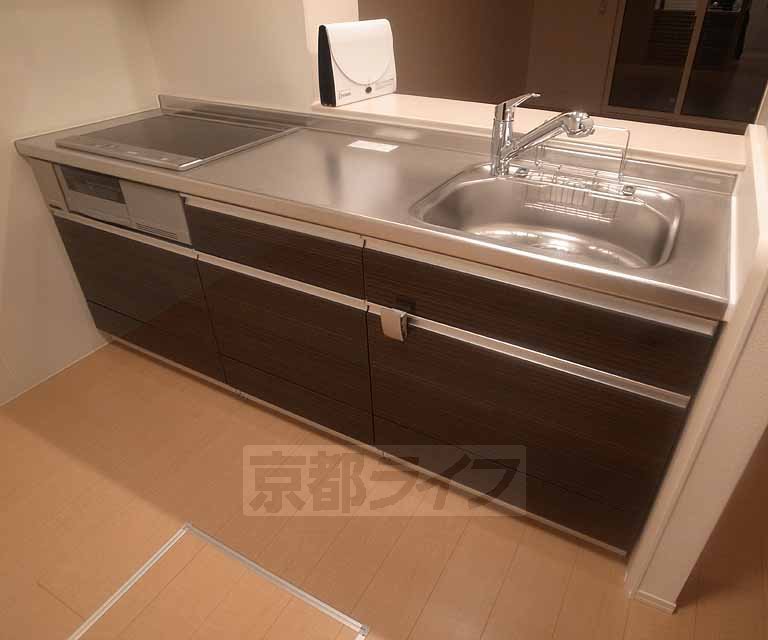 キッチン　おしゃれできれいなキッチンです・