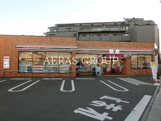 コンビニ　セブンイレブン大田区東蒲田キネマ通り店（コンビニ）まで303m