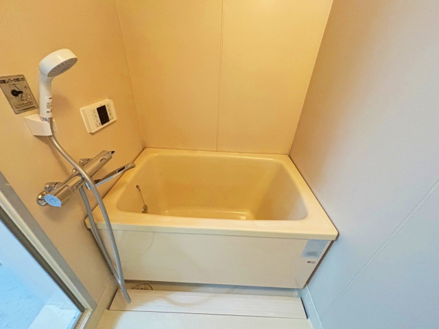 バス・シャワールーム　別号室の写真です