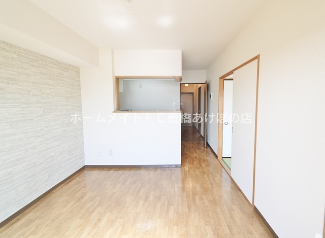 居室・リビング　同型別部屋写真