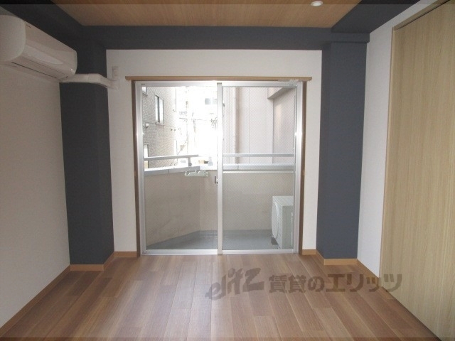 居室・リビング　洋室