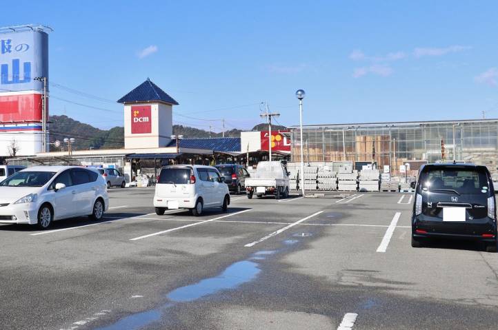 ホームセンター　DCM鳴門店（ホームセンター）まで608m
