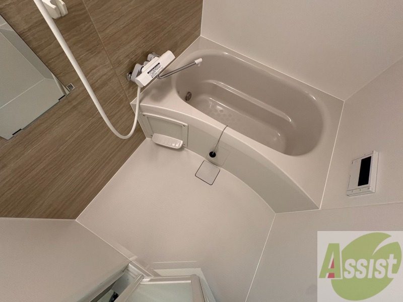 バス・シャワールーム　お風呂になります。一日の疲れを癒してくださいね。