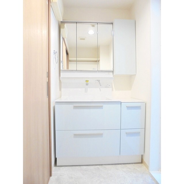 洗面設備　独立洗面化粧台