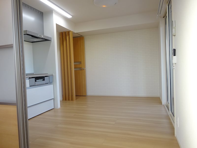 居室・リビング　写真は205号室です（参考）