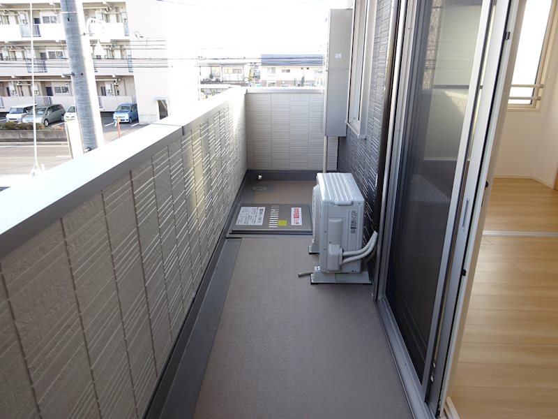 バルコニー　写真は205号室です（参考）