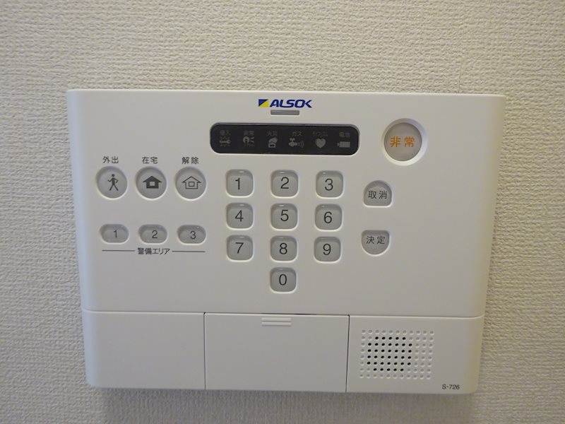 セキュリティ　写真は205号室です（参考）