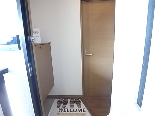 玄関　別部屋