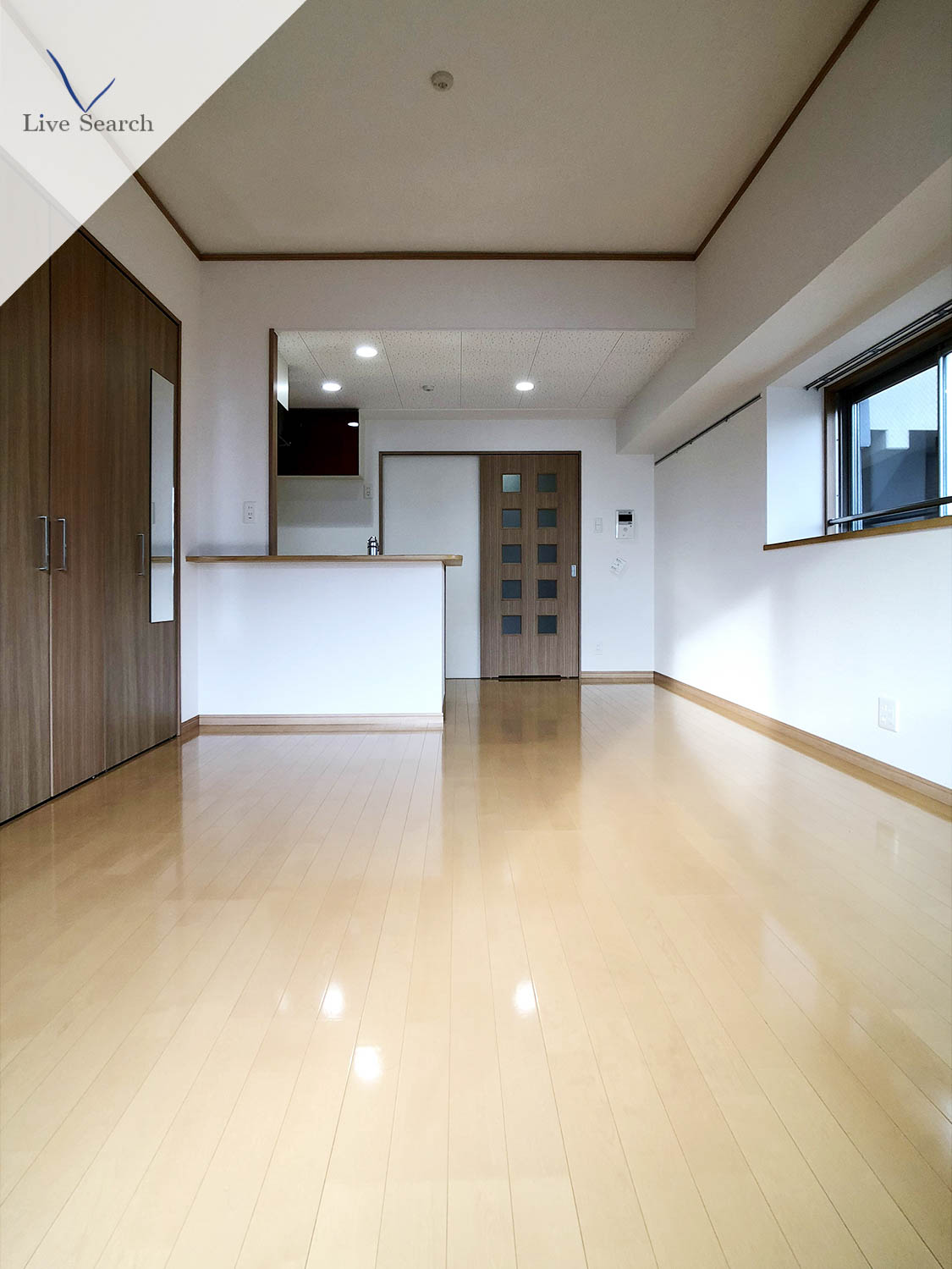 居室・リビング　こちらのリビングで趣味の時間をお楽しみください