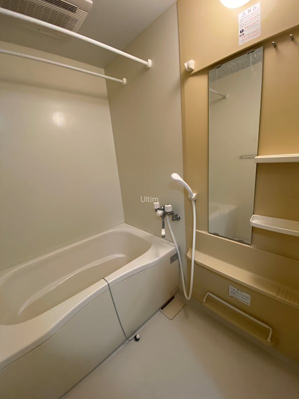 バス・シャワールーム　別室の画像です、ご参考までに