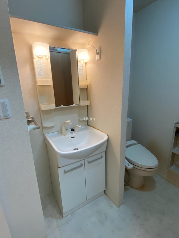 洗面設備　別室の画像です、ご参考までに