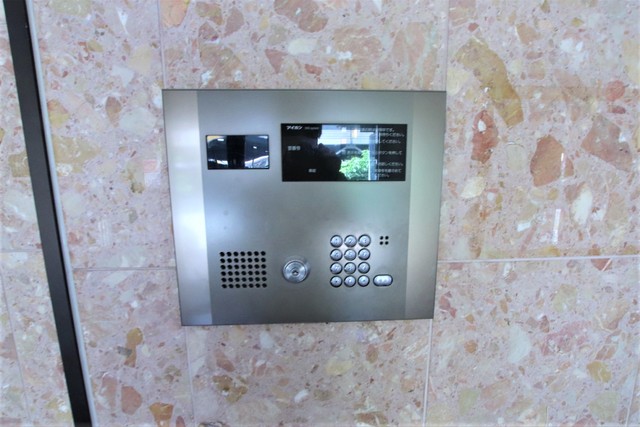 セキュリティ　オートロック付き