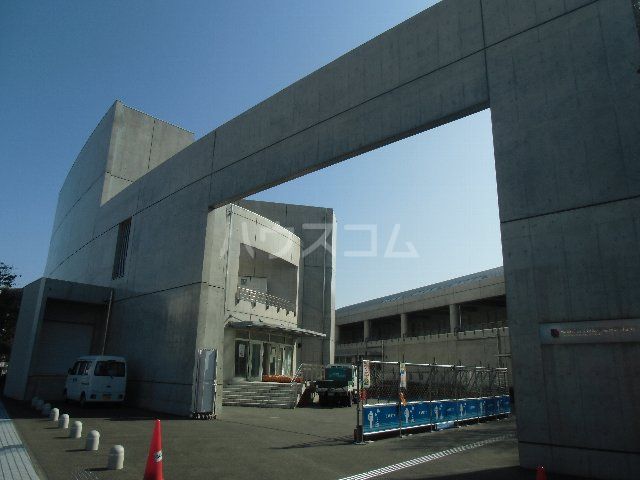 高校・高専　横須賀市立横須賀総合高校（高校・高専）まで681m