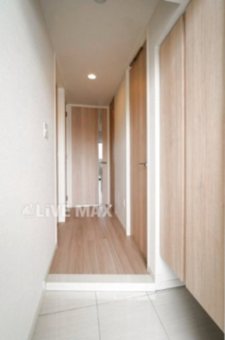 玄関　※別号室参考写真※