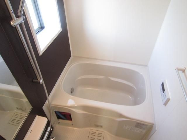 バス・シャワールーム　浴室乾燥　追い焚き付き