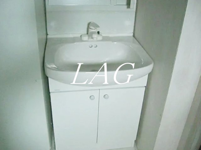 洗面設備　洗面台です。