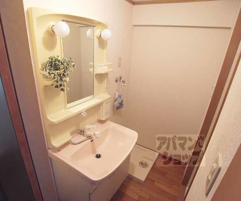 洗面設備　シャンプードレッサー。