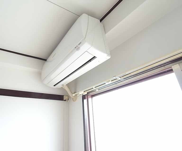 その他設備　エアコン（お部屋によりタイプが異なります。）