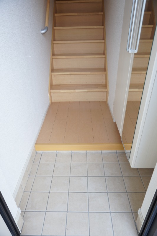 玄関　図面と現状に相違がある場合には現状を優先