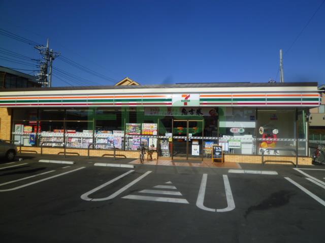 コンビニ　セブンイレブン三鷹牟礼6丁目店（コンビニ）まで112m
