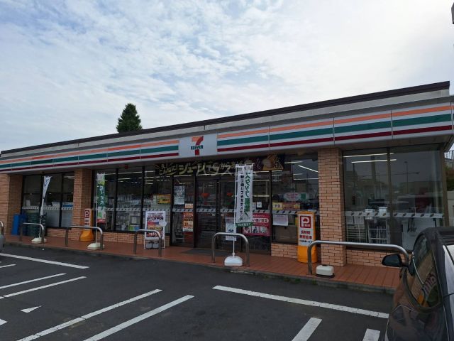 コンビニ　セブン-イレブン 府中是政３丁目店（コンビニ）まで662m