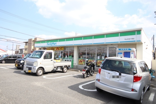 コンビニ　ファミリーマート　守山本地ヶ原店（コンビニ）まで200m