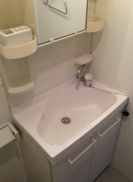 洗面設備　※別部屋の参考写真です。
