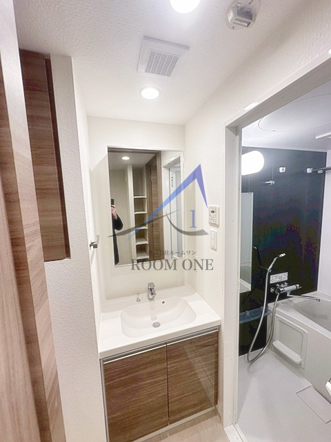 洗面設備　洗面台です。