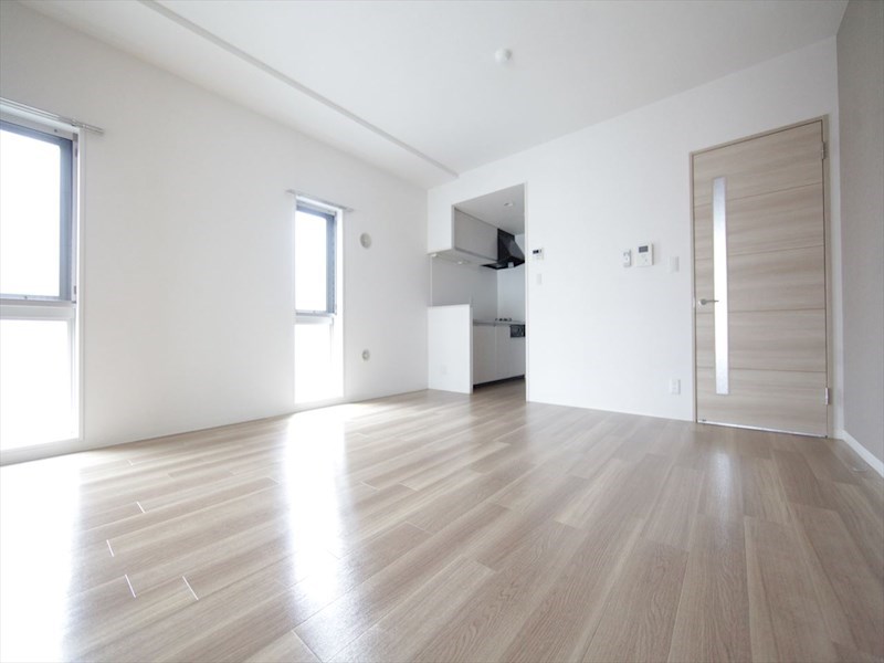 居室・リビング　ＬＤＫ13.9帖　システムキッチン　エアコン完備