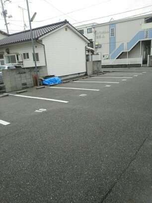 駐車場　駐車場完備です